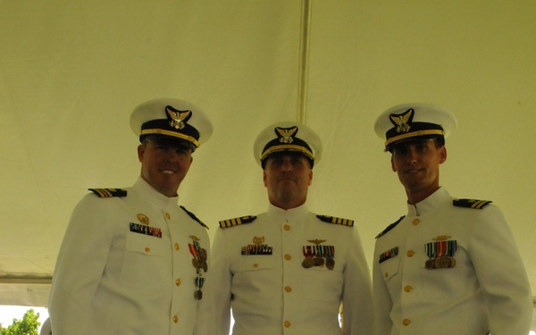 Coast Guard Cutters Farallon holds change of command ceremony