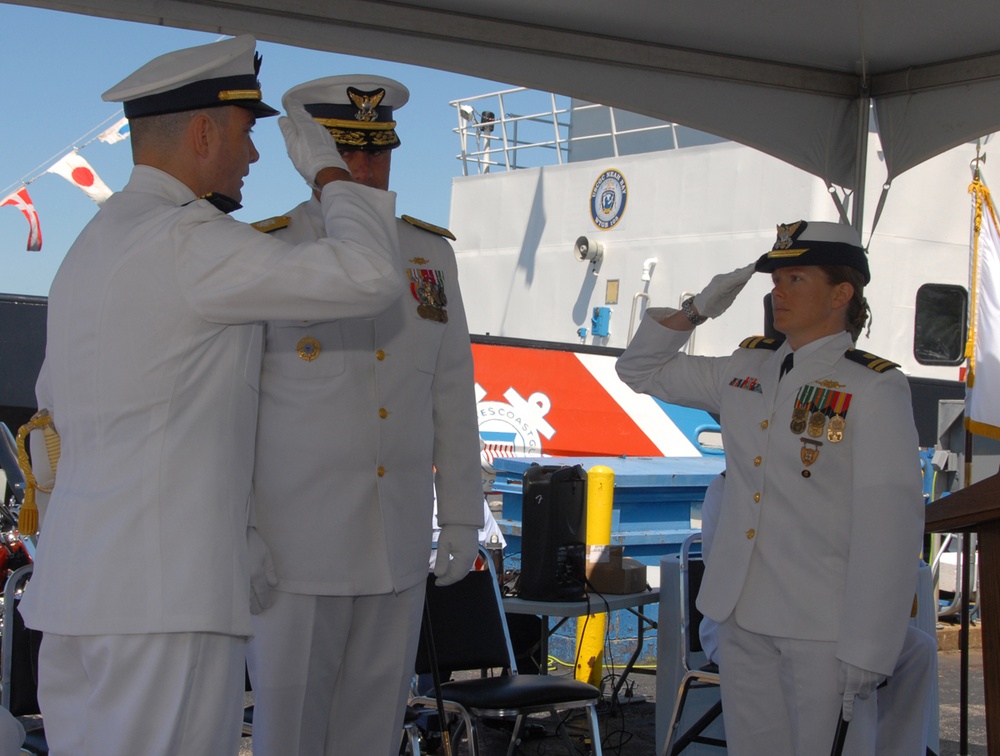 Cutter Neah Bay change of command