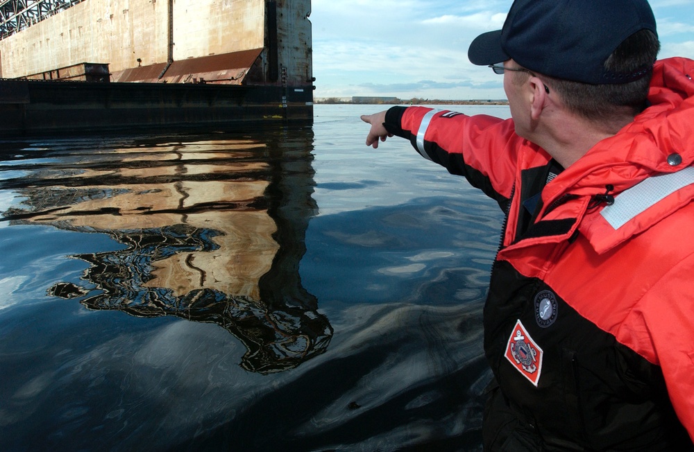 ATHOS I OIL SPILL