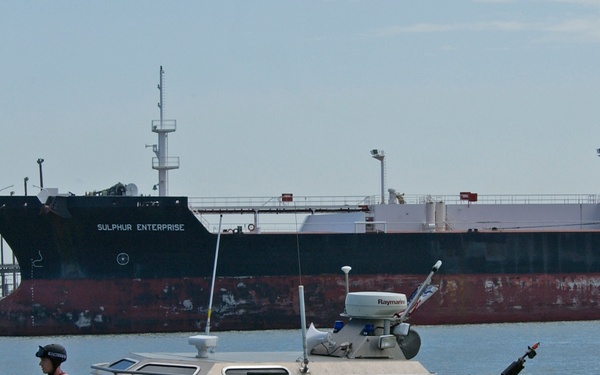 25-foot response boat