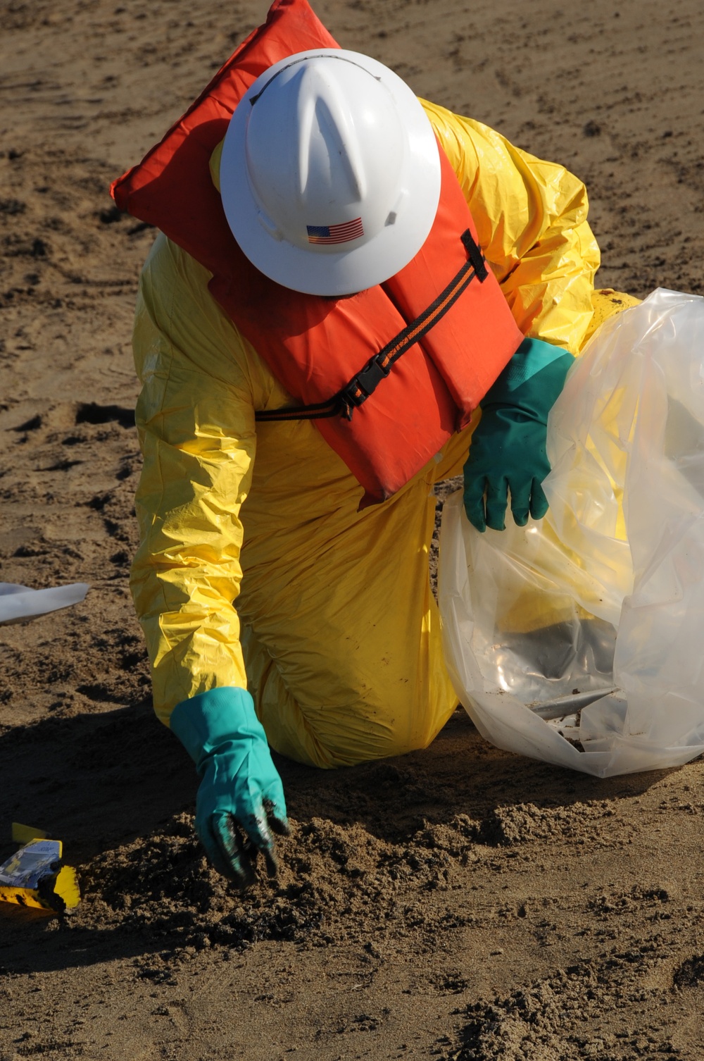 Dubai Star Oil Spill clean-up