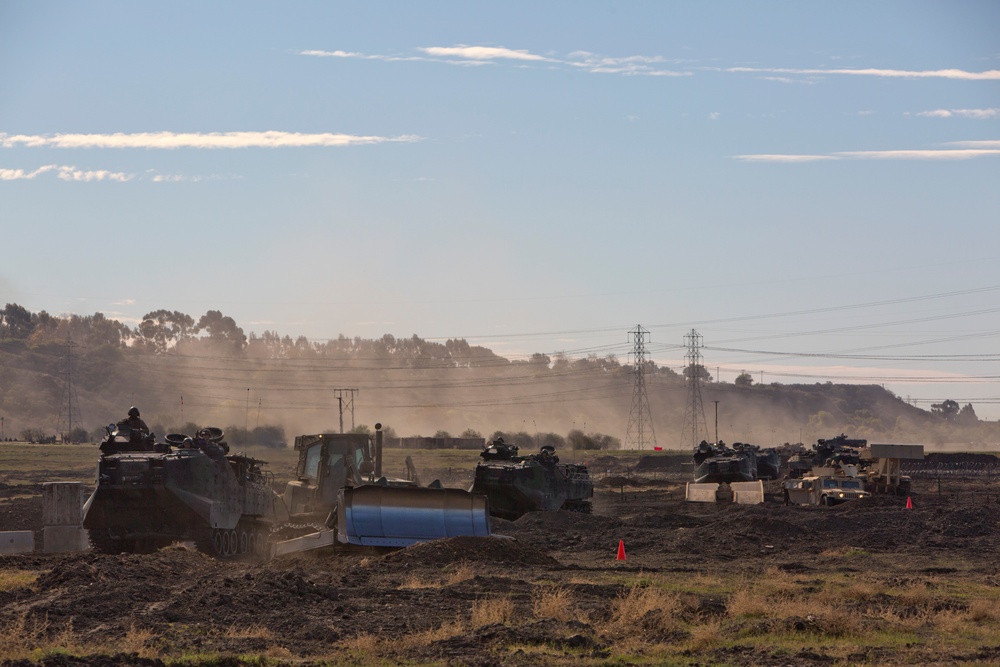 1st CEB and 3rd AABN conduct complex obstacle breaching during Steel Knight 2014