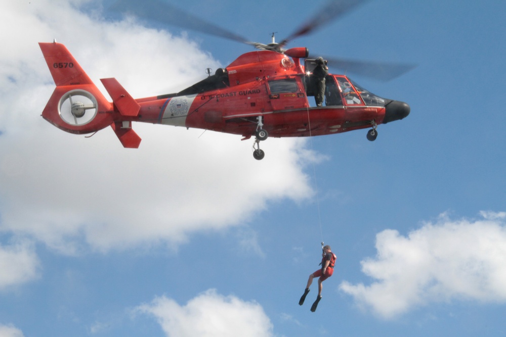 Air Station Miami rescue demonstration