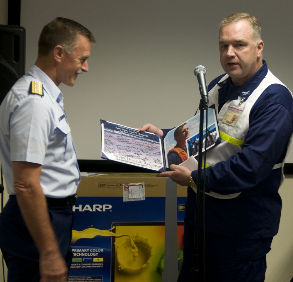 Capt. Stroh relieves Rear Adm. Zukunft as FOSC
