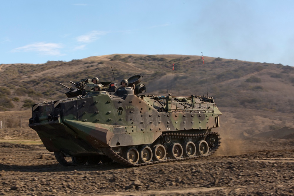 1st CEB and 3rd AABN conduct complex obstacle breaching during Steel Knight 2014