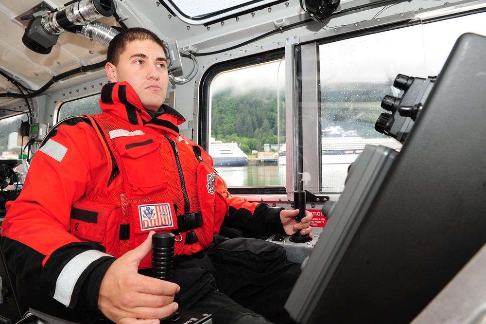 Station Juneau 45-foot RB-M