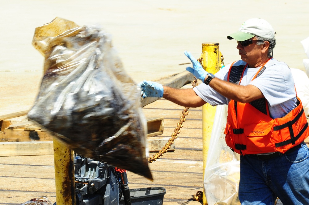 Gulf Coast Asphalt Comany oil spill response