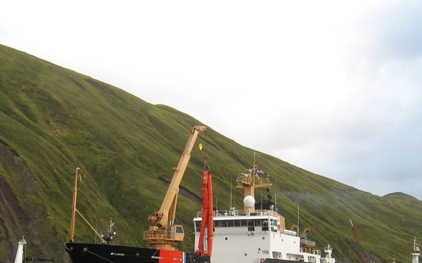 CGC Hickory crew deploys SORS