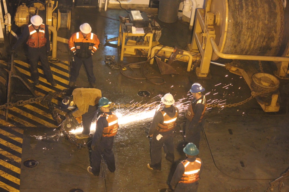 USCGC Aspen recovers sunken buoy