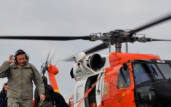 CJCS, CCG tour Stratton