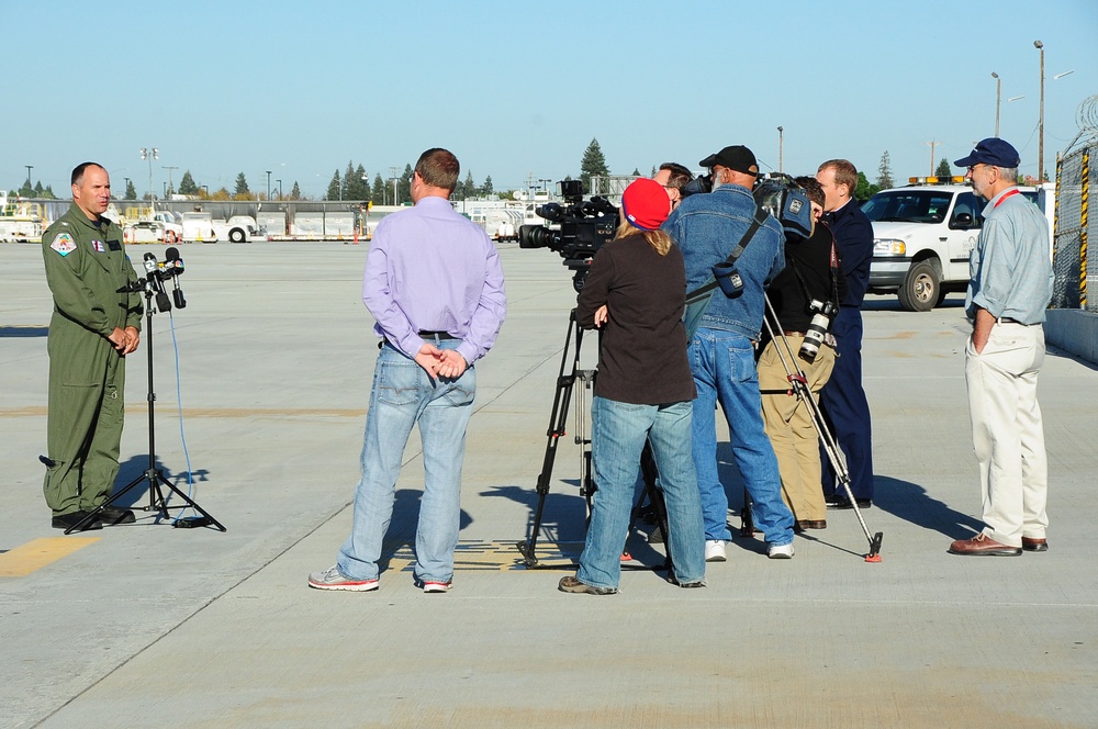 Air Station Sacramento transports monk seal