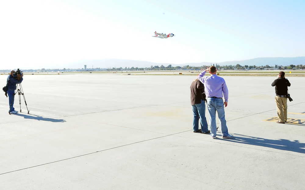 Air Station Sacramento transports monk seal