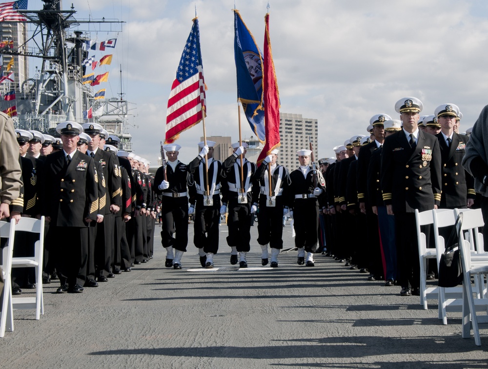 USS Peleliu change of command