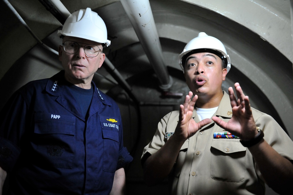 Visit to Colombia's Pacific Defense Front