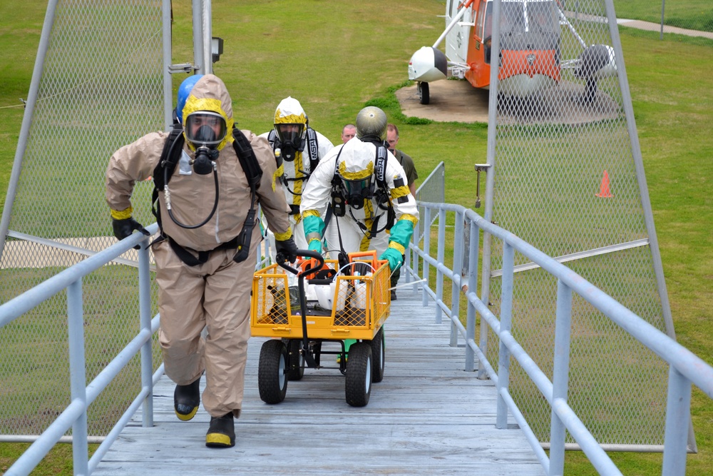 GST trains aboard USS Alabama