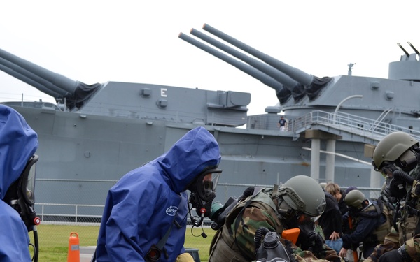 GST trains aboard USS Alabama