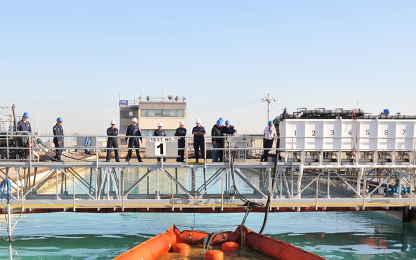 Oil Spill training at OHMSETT