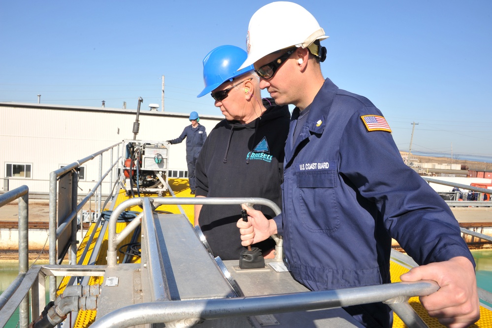 Oil Spill training at OHMSETT