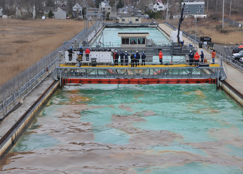 Oil Spill training at OHMSETT