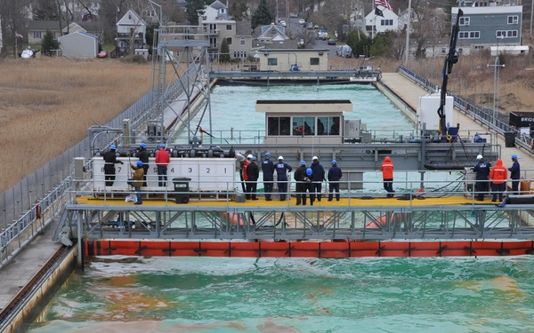 Oil Spill training at OHMSETT