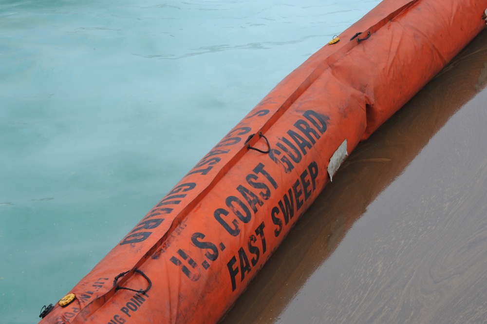 Oil Spill training at OHMSETT