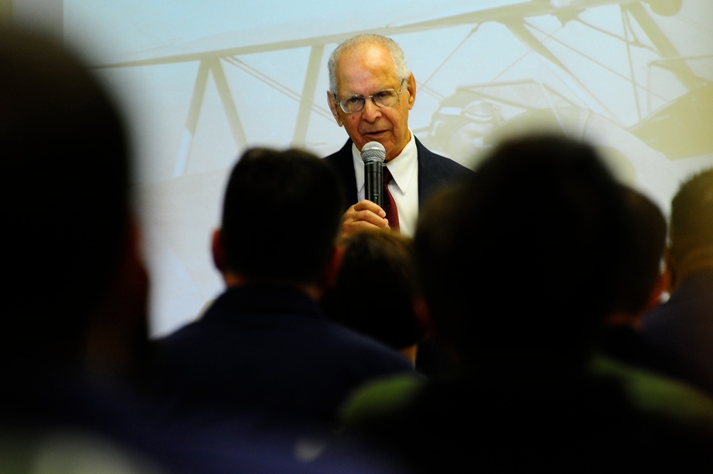Tuskegee Airman visits ATC Mobile