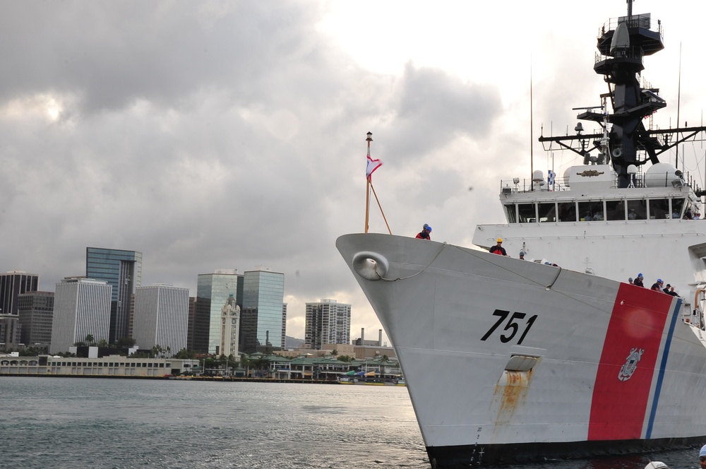 Waesche arrival in Honolulu