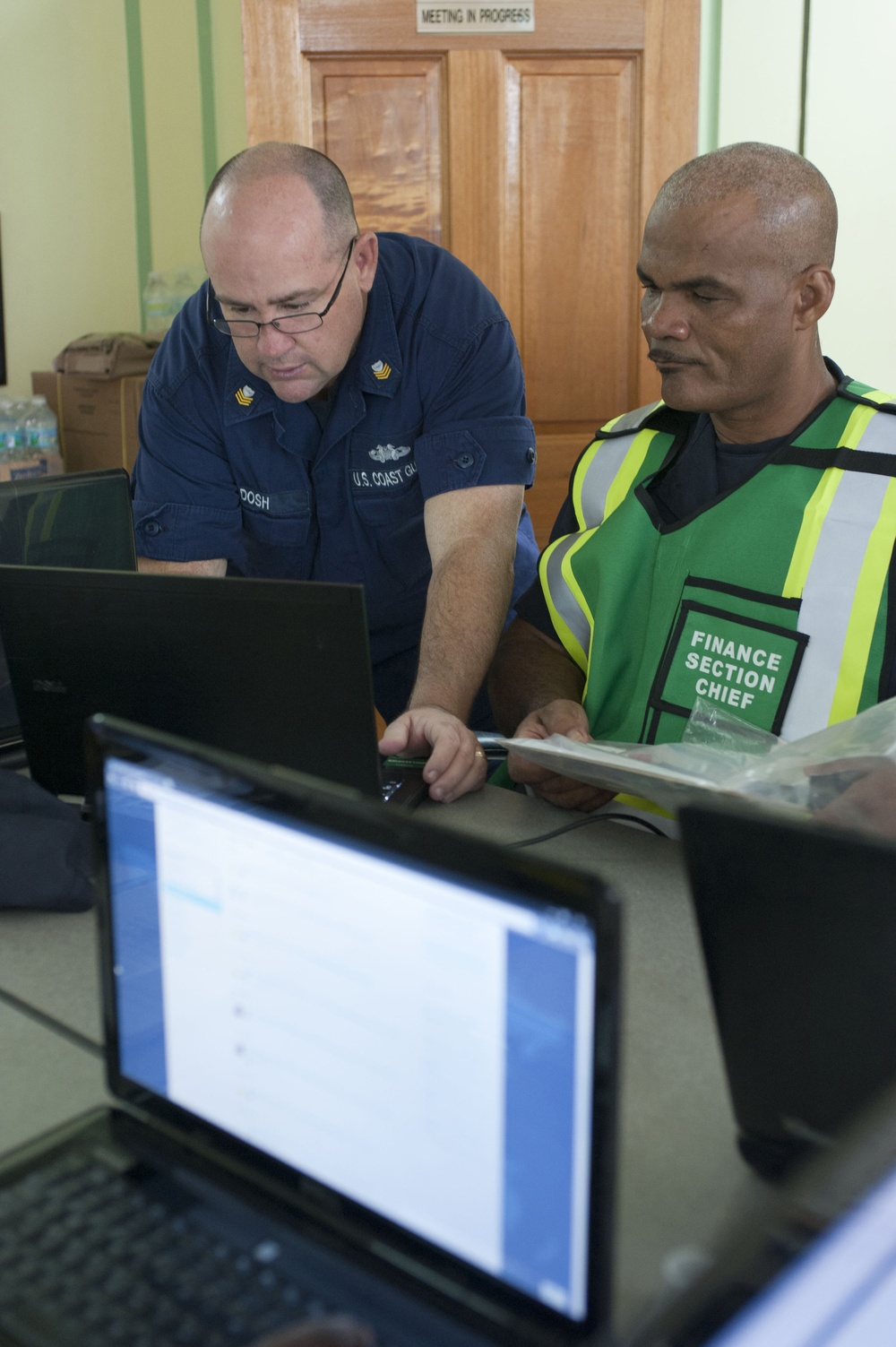 Coast Guard members teach ICS