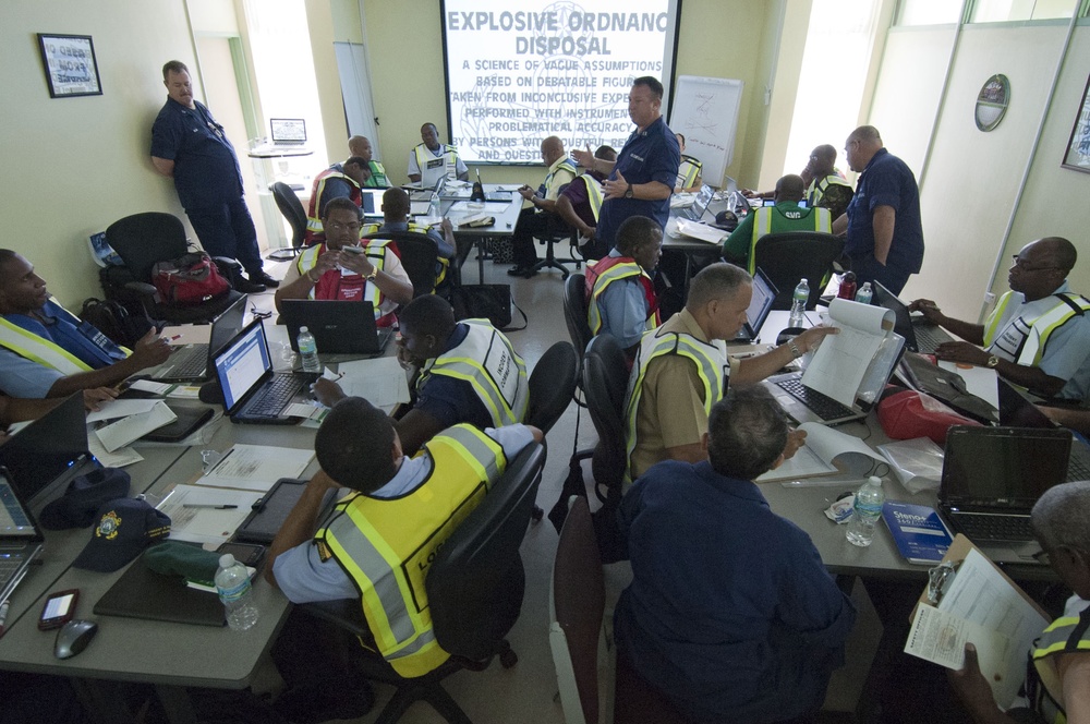 Coast Guard members teach ICS