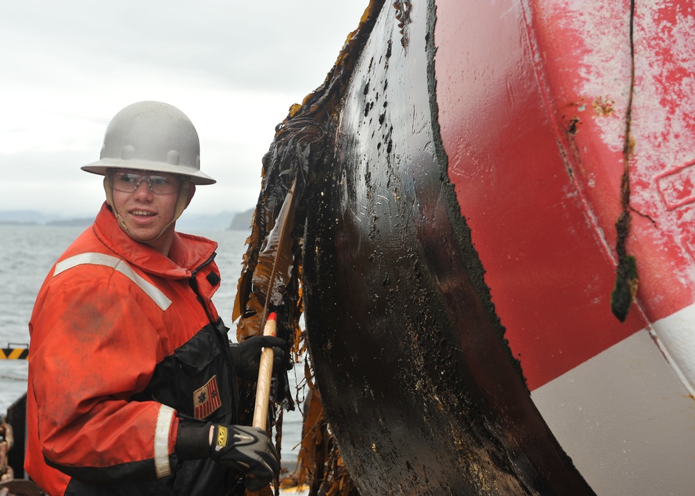 Coast Guard Cutter SPAR works buoys in St. Paul Harbor