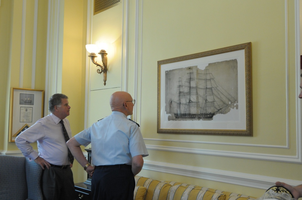 Coast Guard commandant visits National Archives and Records Administration
