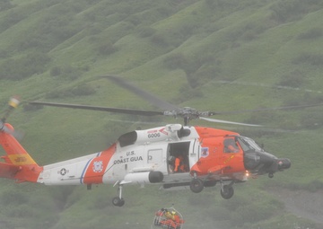 Air Station Koiak search and rescue demonstarion