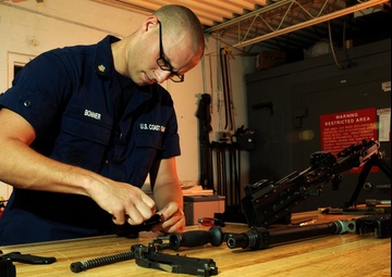 240 Machine gun maintenance