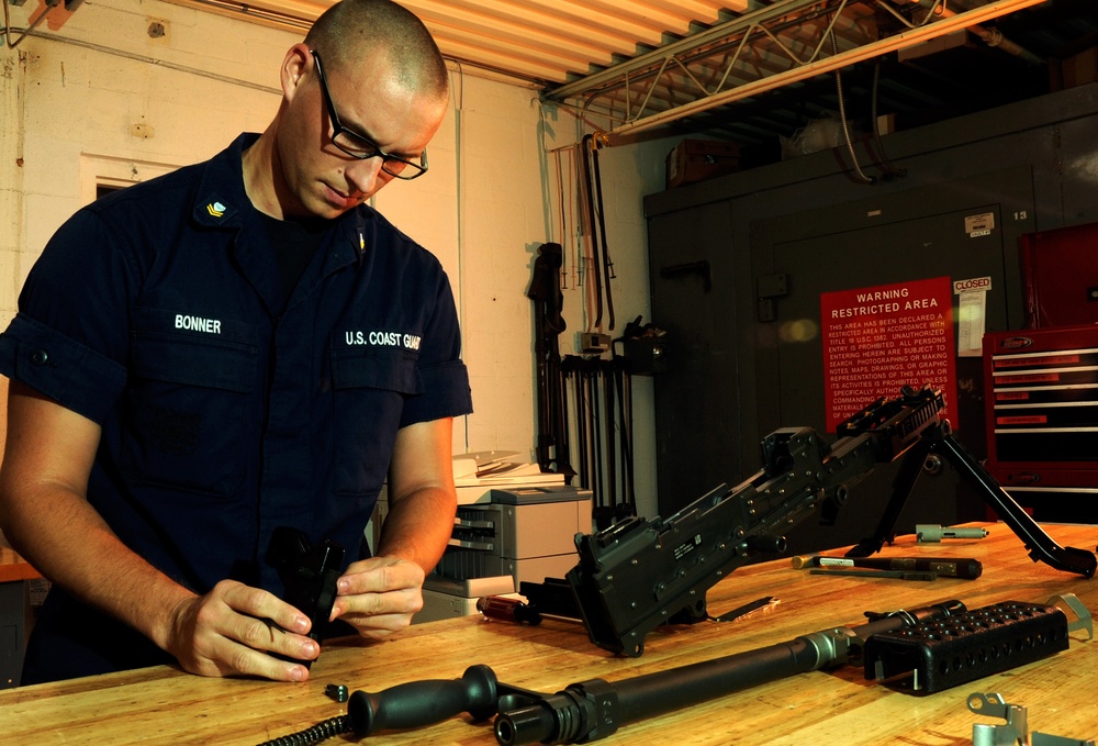 240 Machine gun maintenance