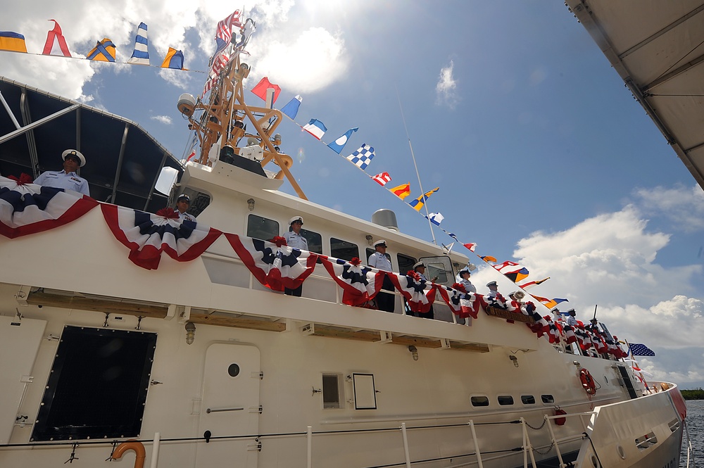 DVIDS - Images - Coast Guard Cutter Richard Etheridge Commissioning ...