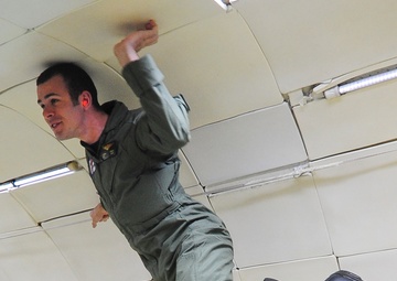 Zero gravity flight