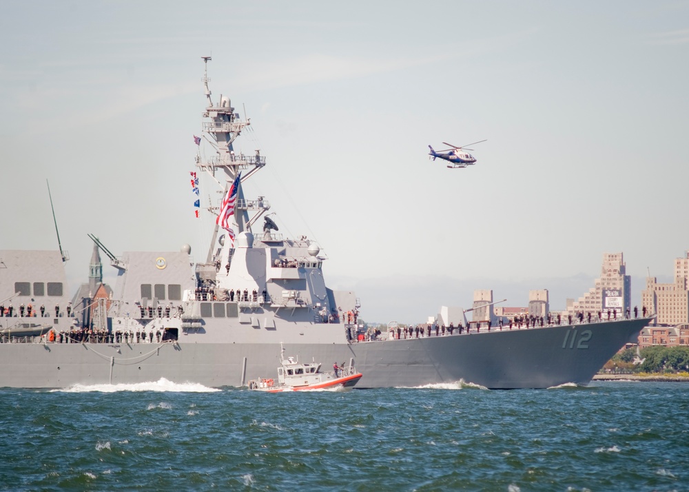 Coast Guard escorts USS Michael Murphy through New York Harbor