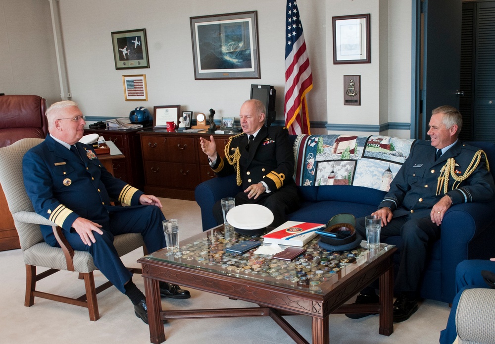 New Zealand vice chief of defence meets with vice commandant of the Coast Guard