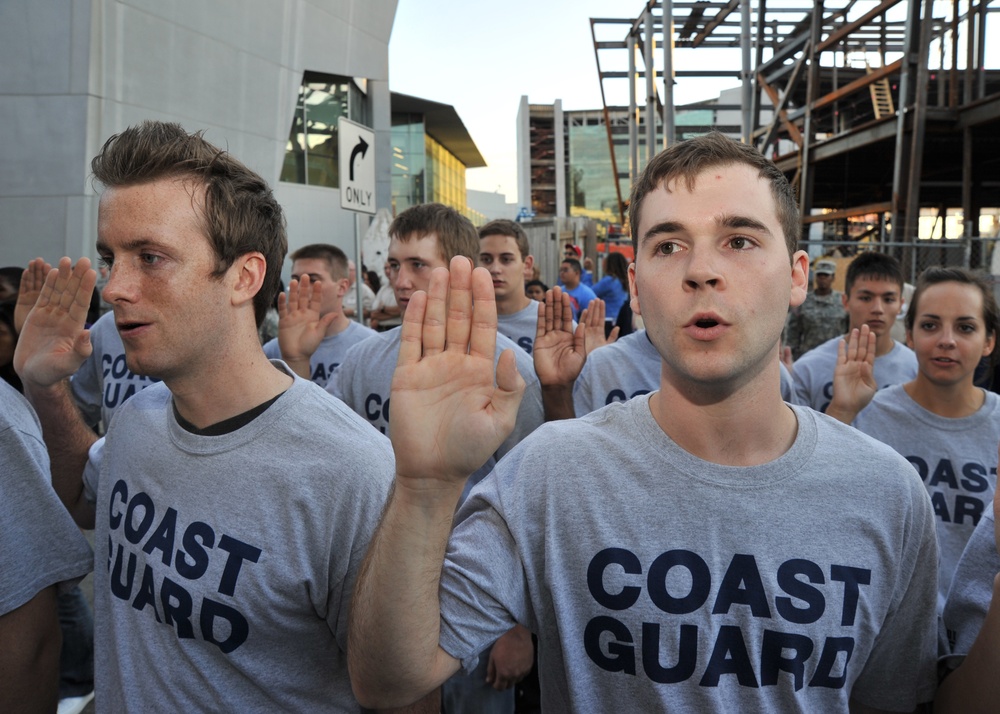 New Orleans-based Coast Guard participates in 2012 Veterans Day Parade