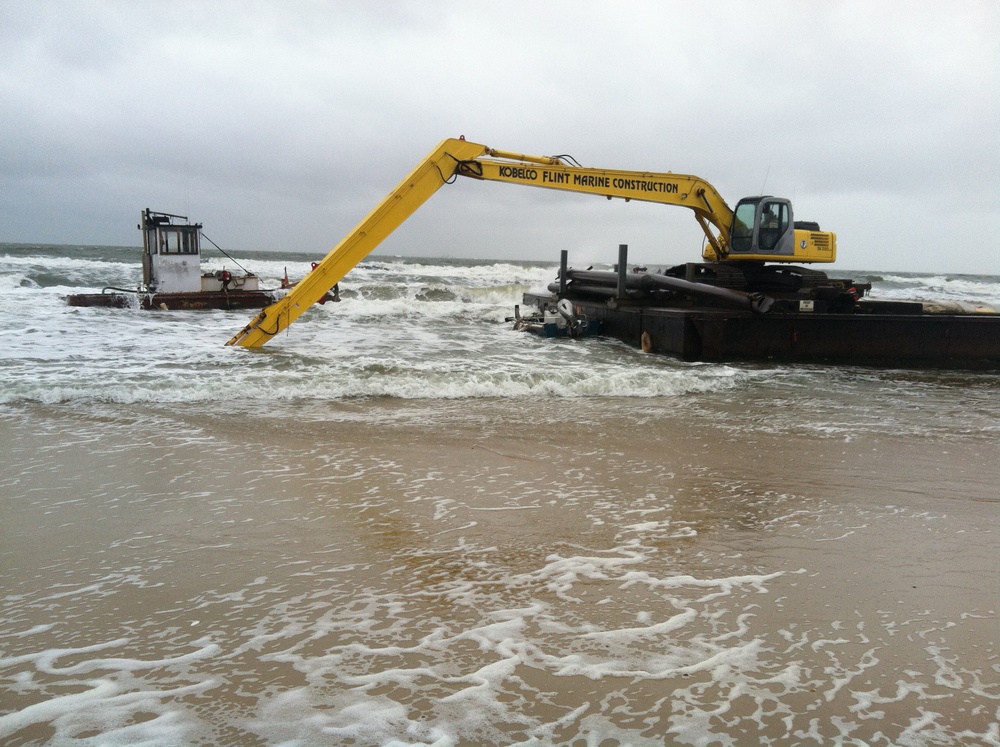 Coast Guard responds to aground tug and bar