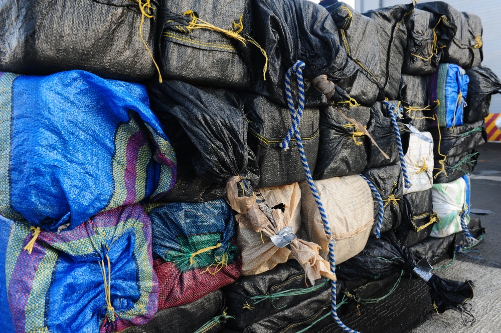 USS Carr Drug Offload