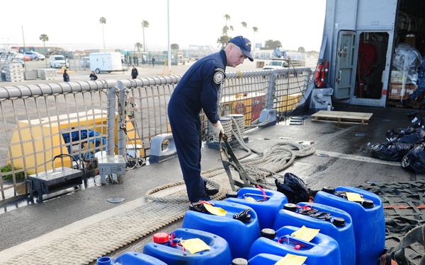 USS Carr Drug Offload