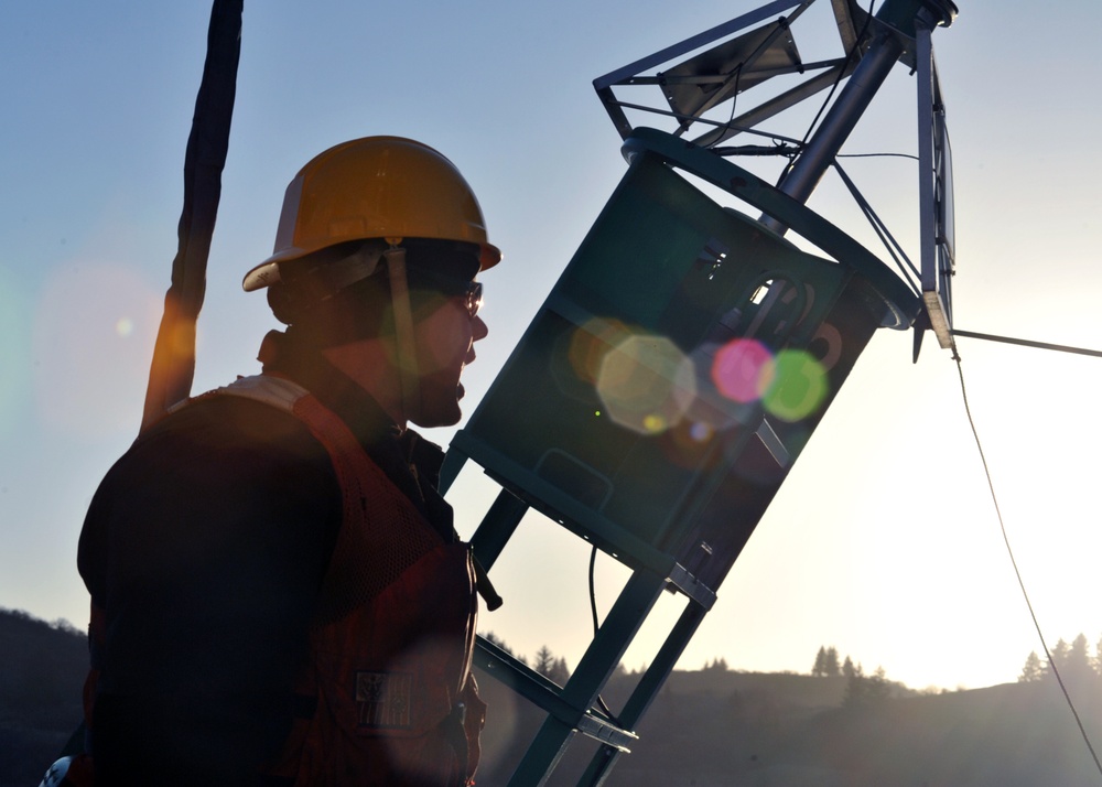 DVIDS Images Coast Guard Cutter SPAR crewmembers work ATON