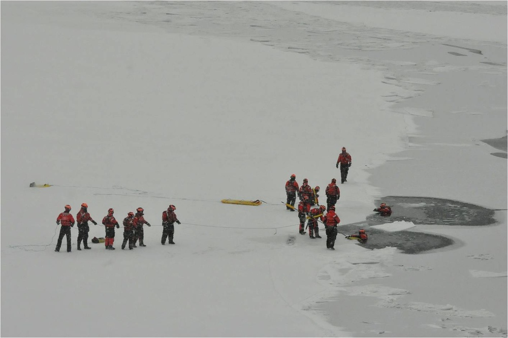 USCGC Mackinaw ice rescue training