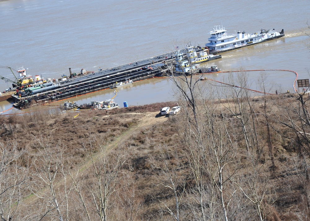 Overflight of MOC-12 oil spill response