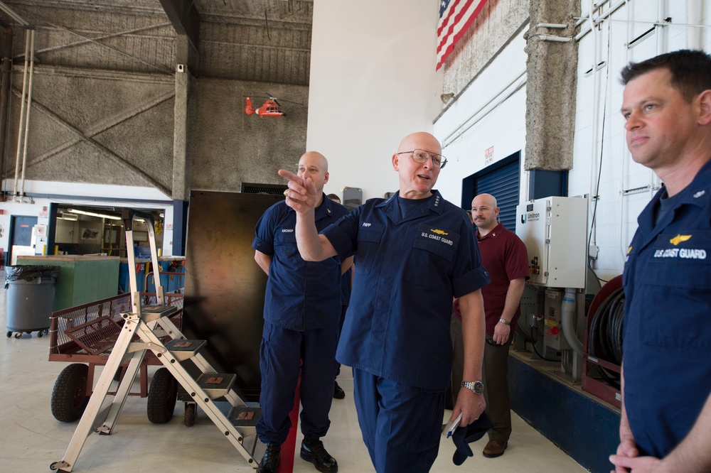 Coast Guard Commandant visits Air Station Los Angeles