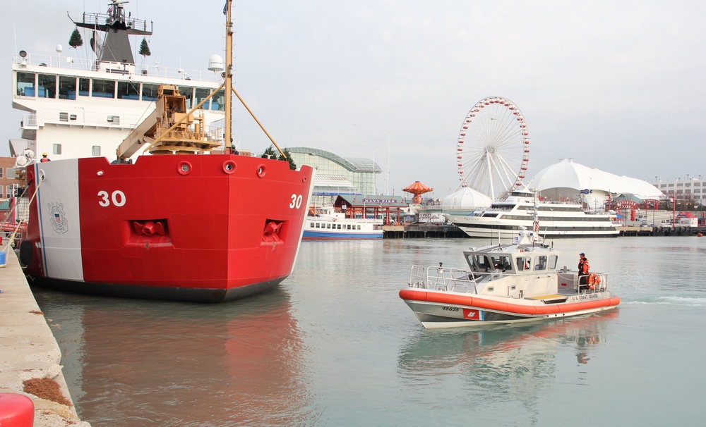 Coast Guard recreates Christmas Tree Ship in