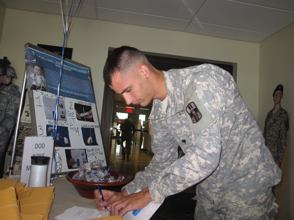 Reserve lieutenant aids in marrow collection