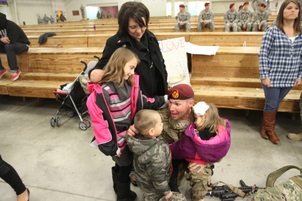 Soldier And family together again