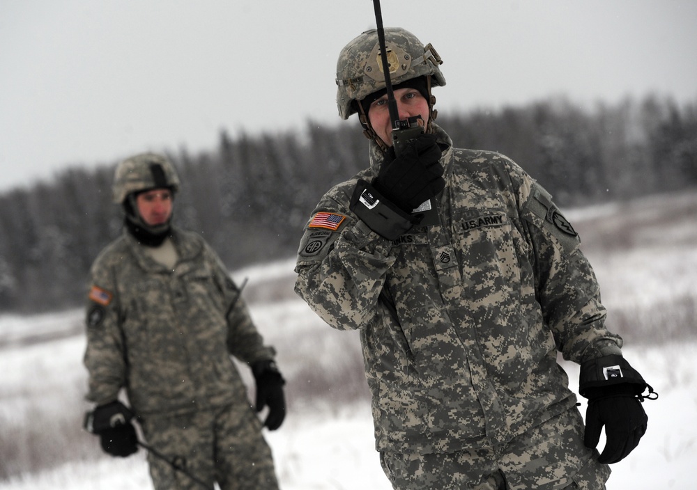 Spartans conduct Arctic airborne ops